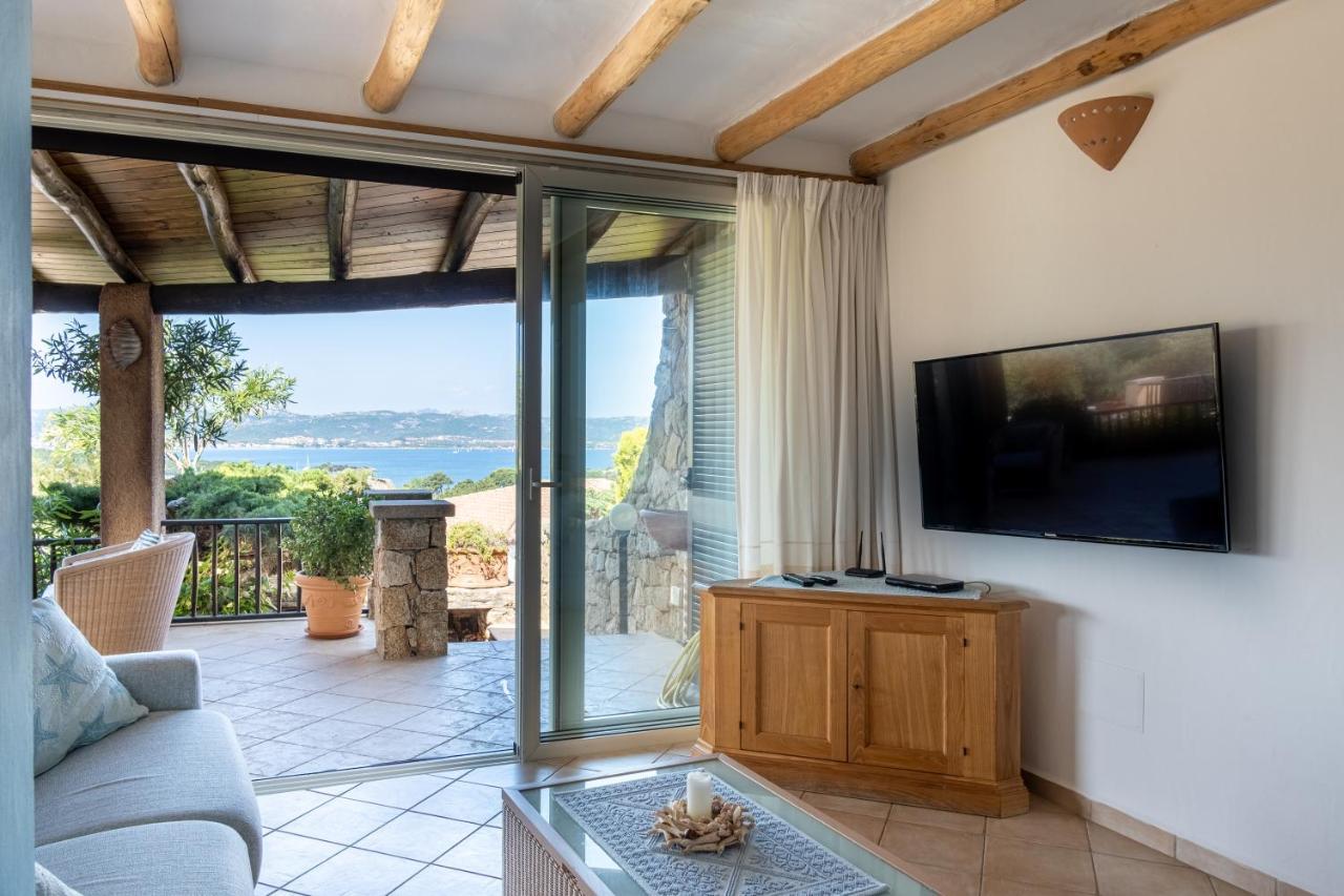 Villa Baja Sardinia Con Piscina E Vista المظهر الخارجي الصورة